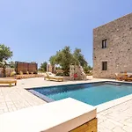 Lakkos Villa
